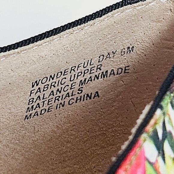 POETIC LICENCE WONDERFUL FABRIC LONDON FLATS SIZE 6 ANTHROPOLOGIE - Picture 7 of 8